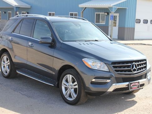 Used 2015 Mercedes-Benz ML 350 4MATIC image 4