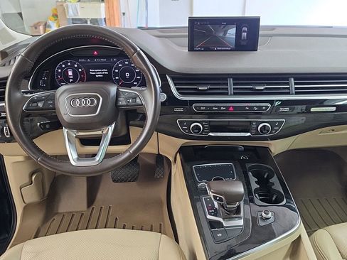 Used 2018 Audi Q7 3.0T Premium Plus w/ Premium Plus Package image 2