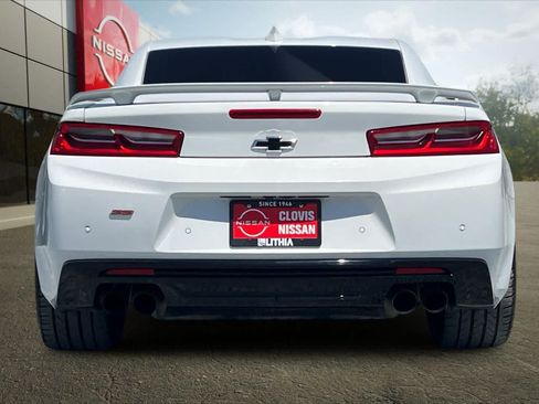 Used 2016 Chevrolet Camaro SS RWD image 8