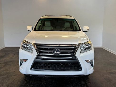 Used 2015 Lexus GX 460 w/ Premium Package AWD/4WD image 2