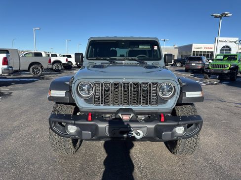 Used 2024 Jeep Wrangler Rubicon w/ Capability Package image 2