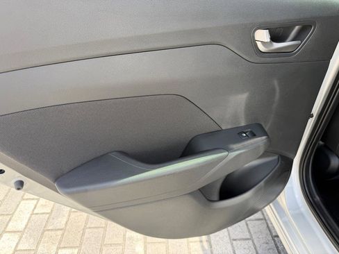 Used 2022 Hyundai Accent SE FWD image 25