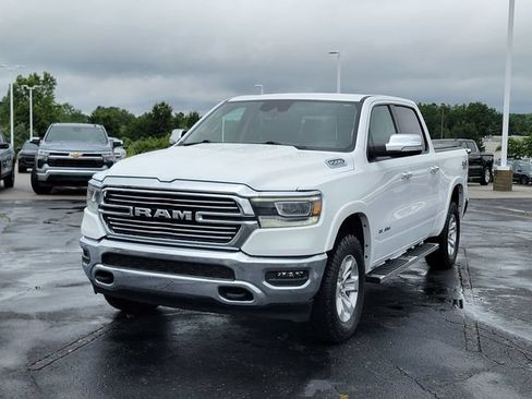 Used 2021 RAM 1500 Laramie w/ Off Road Group AWD/4WD image 2