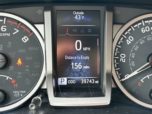 Certified 2023 Toyota Tacoma SR5 w/ Technology Package image 18