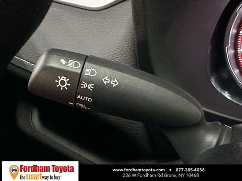 Used 2025 Toyota RAV4 XLE image 30
