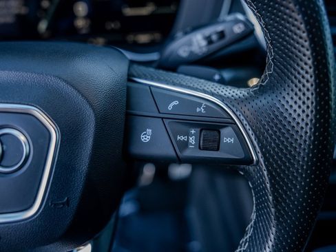 Used 2023 Audi SQ5 Premium Plus w/ Premium Plus Package image 7