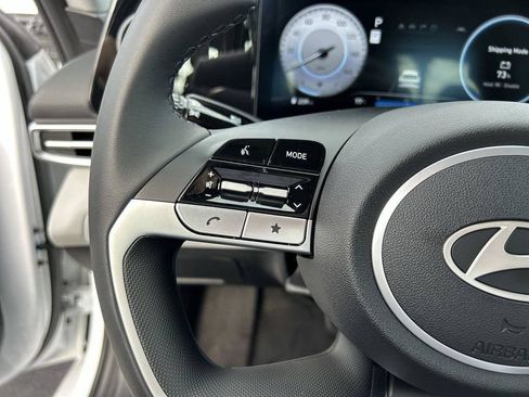 New 2026 Hyundai Elantra Limited FWD image 25