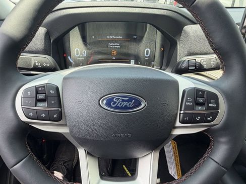 New 2026 Ford Explorer Active w/ Active Comfort Package RWD image 24