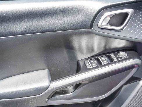 Used 2021 Kia Soul GT-Line FWD image 18