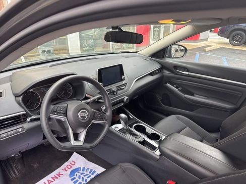 Used 2021 Nissan Altima 2.5 SV image 9