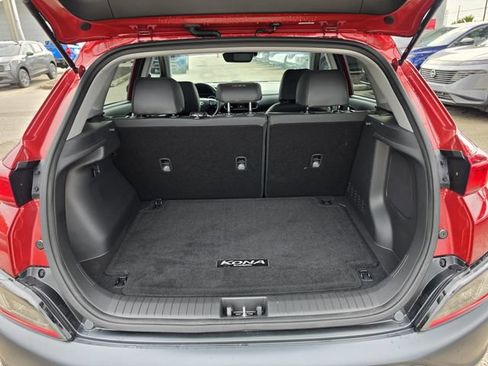 Used 2023 Hyundai Kona Limited AWD/4WD image 10