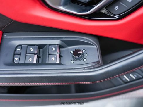 Used 2019 Lamborghini Urus image 47