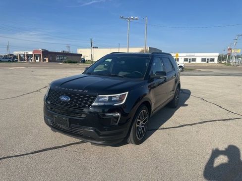 Used 2018 Ford Explorer Sport AWD/4WD image 2
