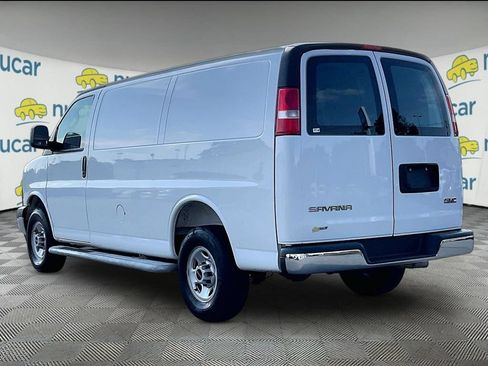 Used 2025 GMC Savana 2500 w/ Driver Convenience Package RWD image 4
