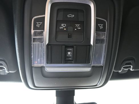 Used 2020 RAM 1500 Laramie w/ Sport Appearance Package AWD/4WD image 34