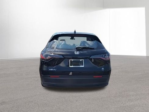 Used 2023 Honda HR-V LX image 8