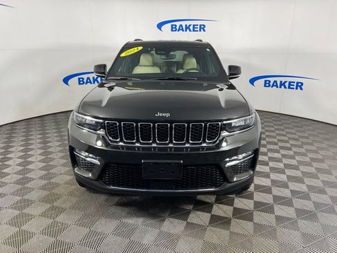 Used 2024 Jeep Grand Cherokee Limited AWD/4WD image 9