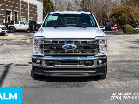 Used 2025 Ford F250 XLT image 11
