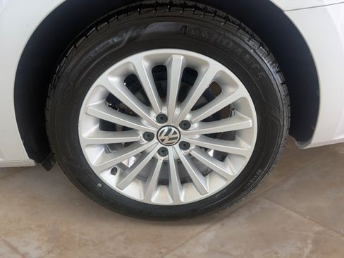 Used 2017 Volkswagen Passat 1.8T SE FWD image 24