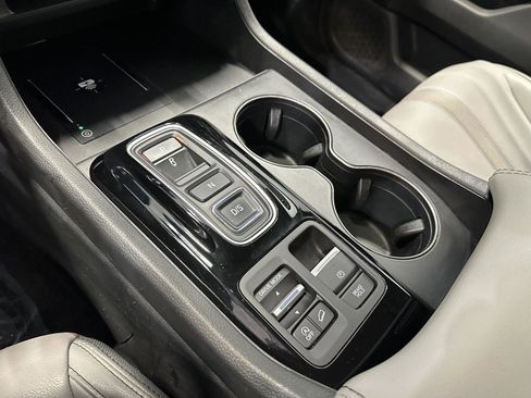 Used 2023 Honda Pilot EX-L image 25