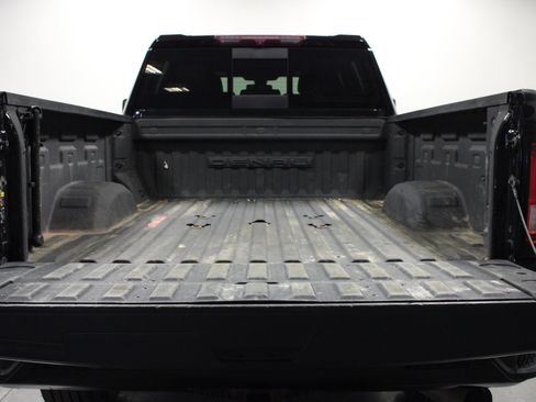 Used 2023 GMC Sierra 3500 Denali AWD/4WD image 14