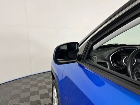 Used 2018 Jeep Compass Latitude w/ Popular Equipment Group AWD/4WD image 14