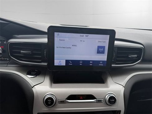 Used 2023 Ford Explorer XLT w/ Equipment Group 202A image 10