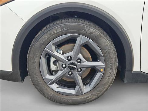 Used 2026 Kia K4 FWD image 23
