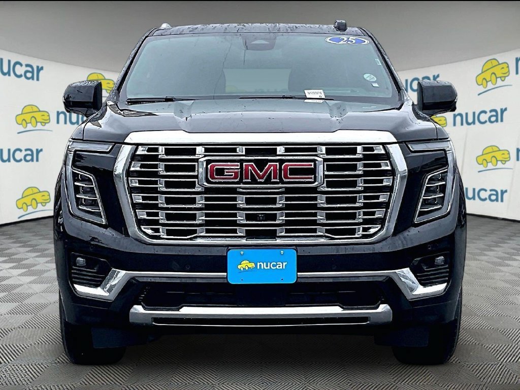 Used 2025 GMC Yukon Denali AWD/4WD image 2