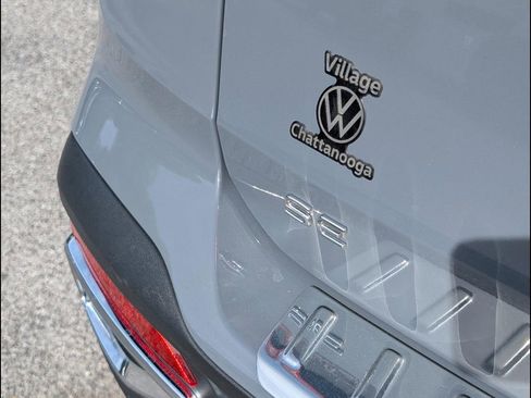 Certified 2023 Volkswagen Taos SE w/ Black Wheel Package image 20