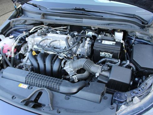 Used 2021 Toyota Corolla LE image 45