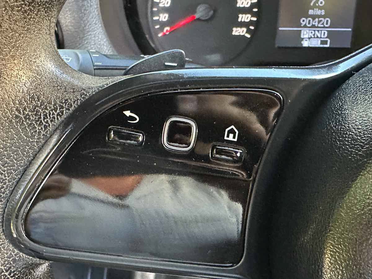 Used 2019 Mercedes-Benz Sprinter 144 image 27