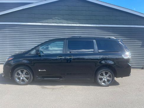 Used 2015 Honda Odyssey EX-L image 26