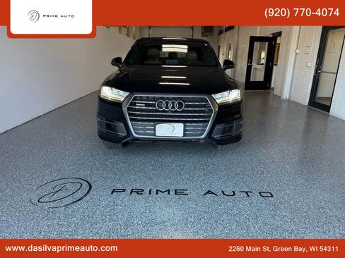 Used 2017 Audi Q7 3.0T Prestige image 1