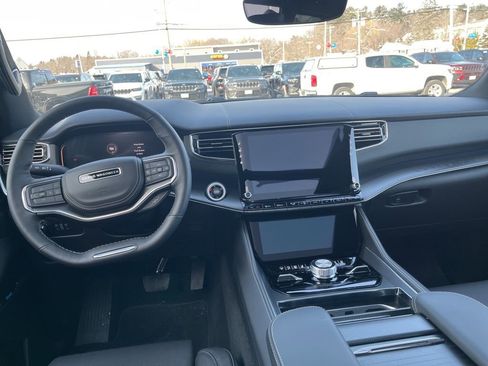 New 2026 Jeep Grand Wagoneer L Summit image 15