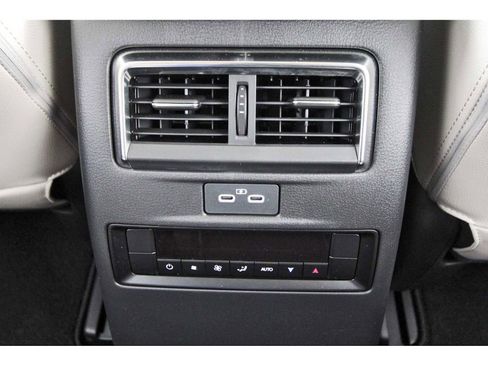 Certified 2025 MAZDA CX-90 3.3 Turbo w/ Preferred Package image 11