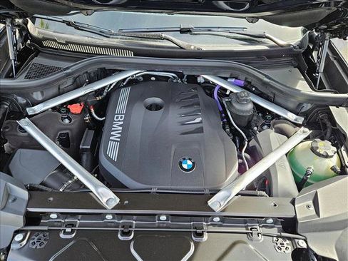 New 2026 BMW X7 xDrive40i w/ M Sport Package image 16