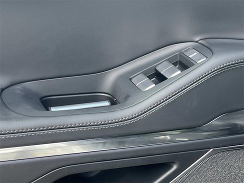 New 2025 Lincoln Navigator L Reserve w/ Jet Appearance Package image 12