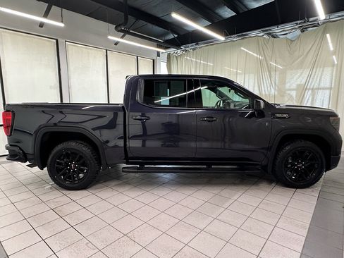 Certified 2023 GMC Sierra 1500 Elevation w/ Elevation Premium Package image 5