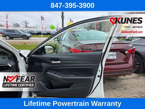 Used 2024 Nissan Altima 2.5 SV image 28