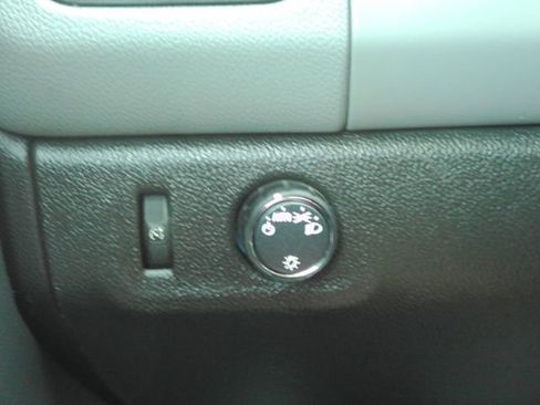 Used 2022 Chevrolet Colorado W/T w/ WT Convenience Package image 31