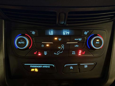 Used 2019 Ford Escape SE FWD image 31
