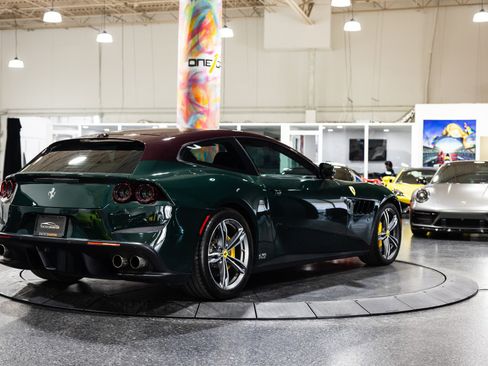Used 2018 Ferrari GTC4Lusso AWD/4WD image 13