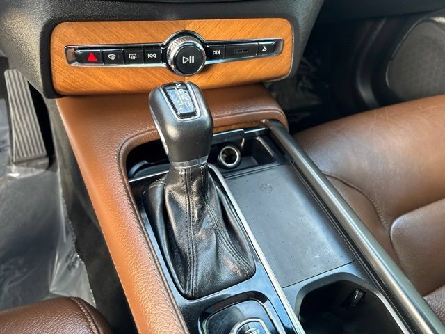 Used 2021 Volvo XC90 T6 Momentum w/ Advanced Package AWD/4WD image 20