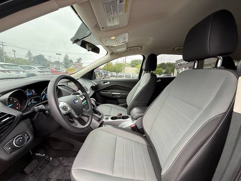 Used 2016 Ford Escape SE w/ Equipment Group 201A AWD/4WD image 24