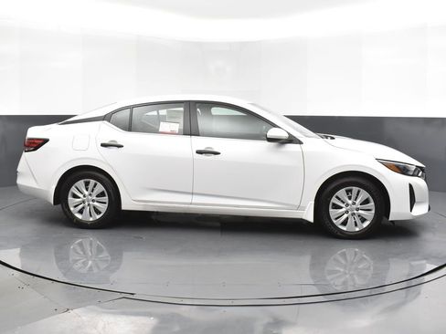 New 2025 Nissan Sentra S image 4