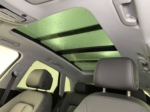 Used 2022 Audi Q5 2.0T Premium Plus image 18