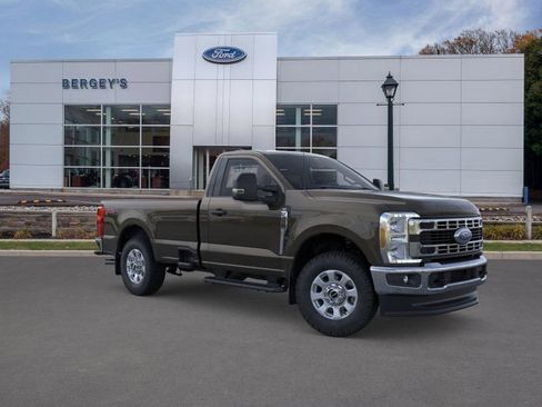 New 2025 Ford F350 XLT w/ FX4 Off-Road Package image 29