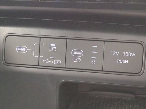 Used 2025 Hyundai Tucson SEL FWD image 25