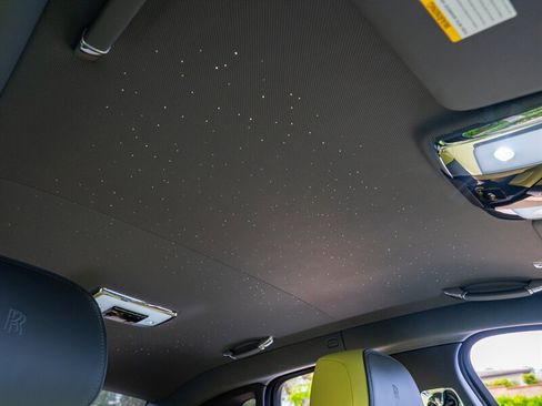 Used 2024 Rolls-Royce Ghost Black Badge image 39